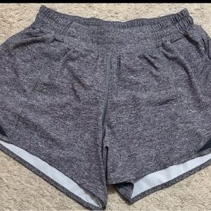 Lululemon Hotty Hot Short II, Heathered Black, size 6 Tall (6 Long)